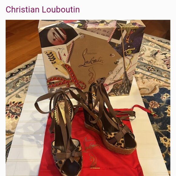 Christian Louboutin - Picture 2 of 3